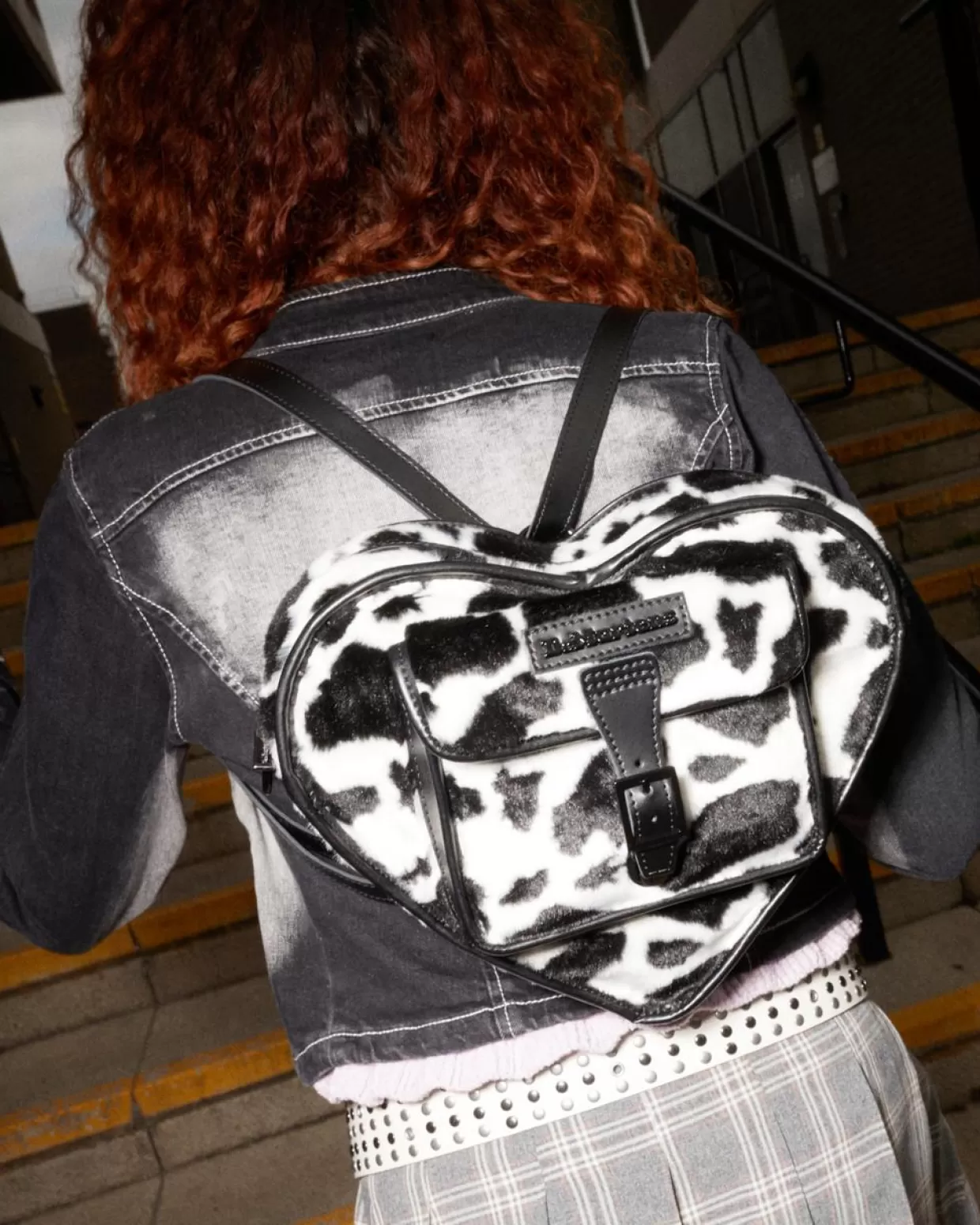 UNISEX Dr. Martens Borsa a forma di cuore con stampa maculata
