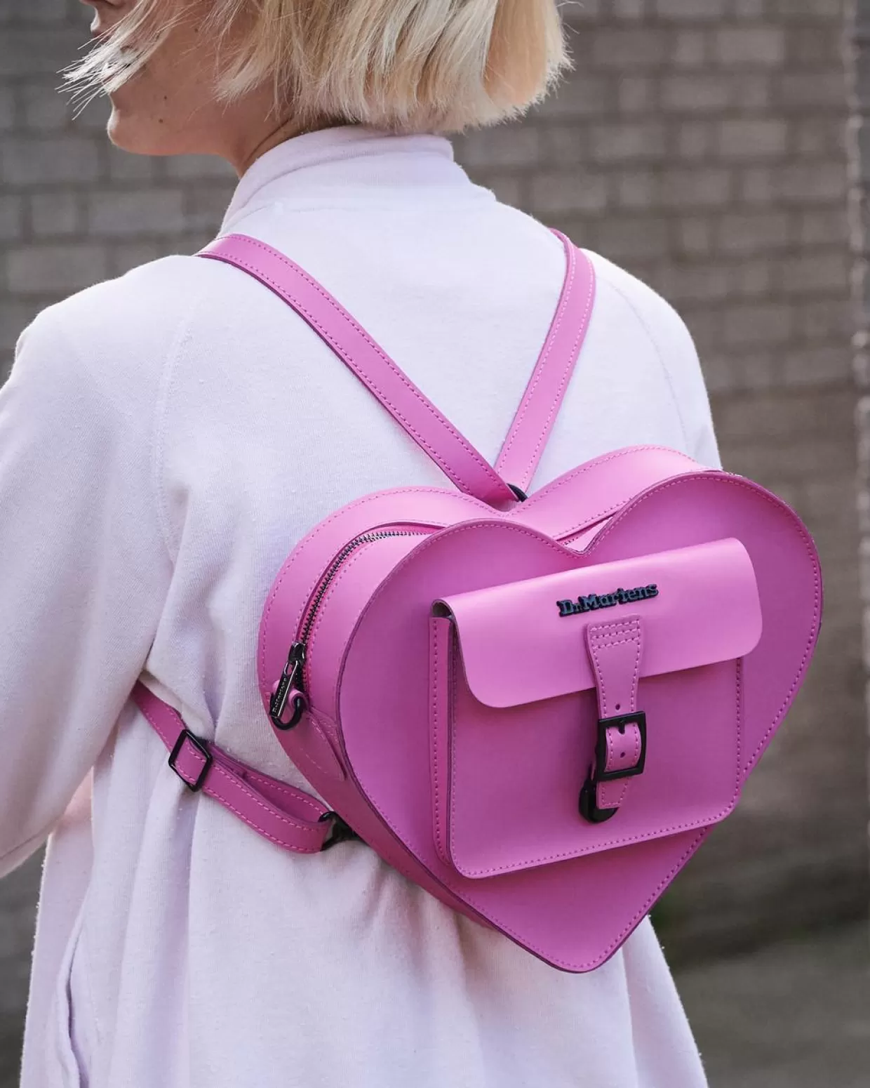 ACCESSORIES Dr. Martens Borsa in pelle a forma di cuore