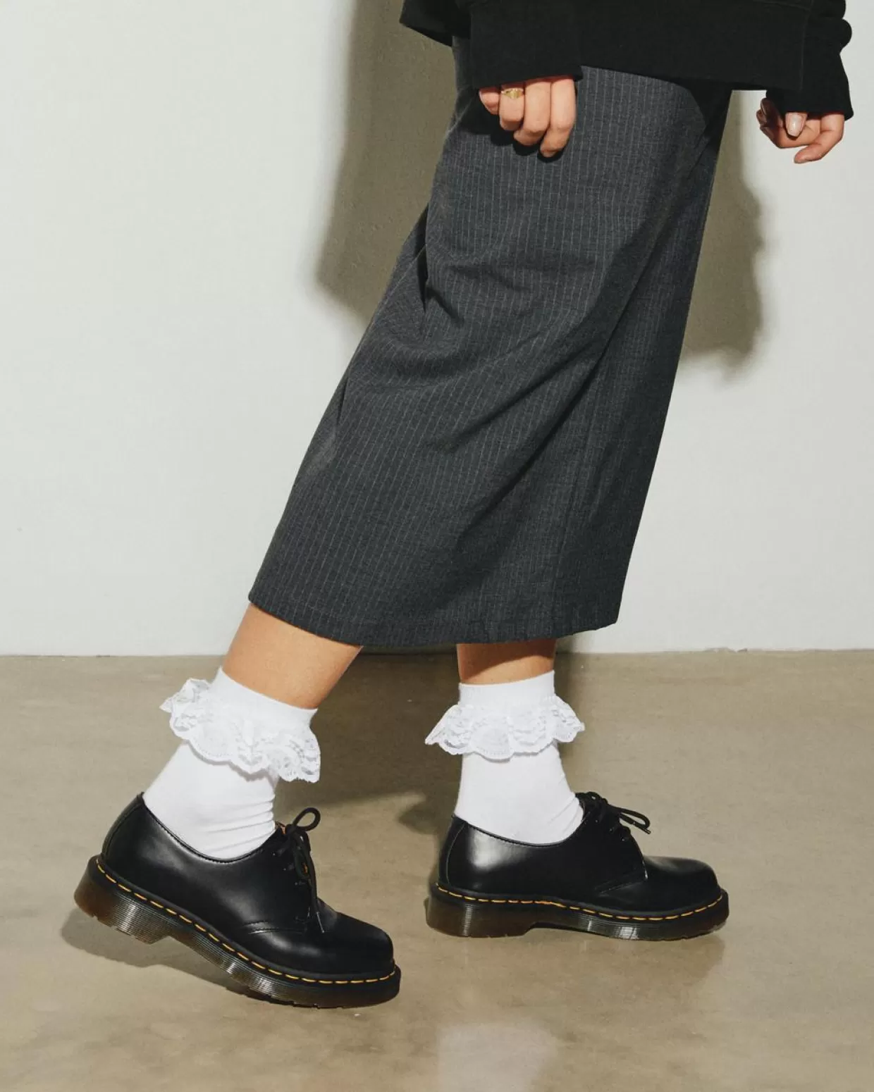 ACCESSORIES Dr. Martens Calzini in cotone biologico con volant