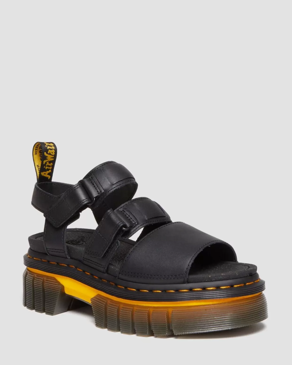 WOMENS Dr. Martens Sandali platform Ricki Contrast Sole in pelle con 3 cinturini
