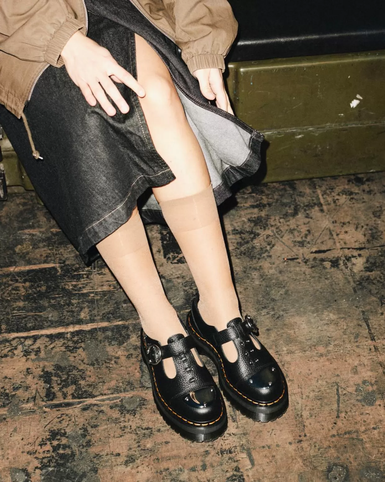 Dr. Martens Scarpe paltform Mary Jane Bethan Piercing in pelle