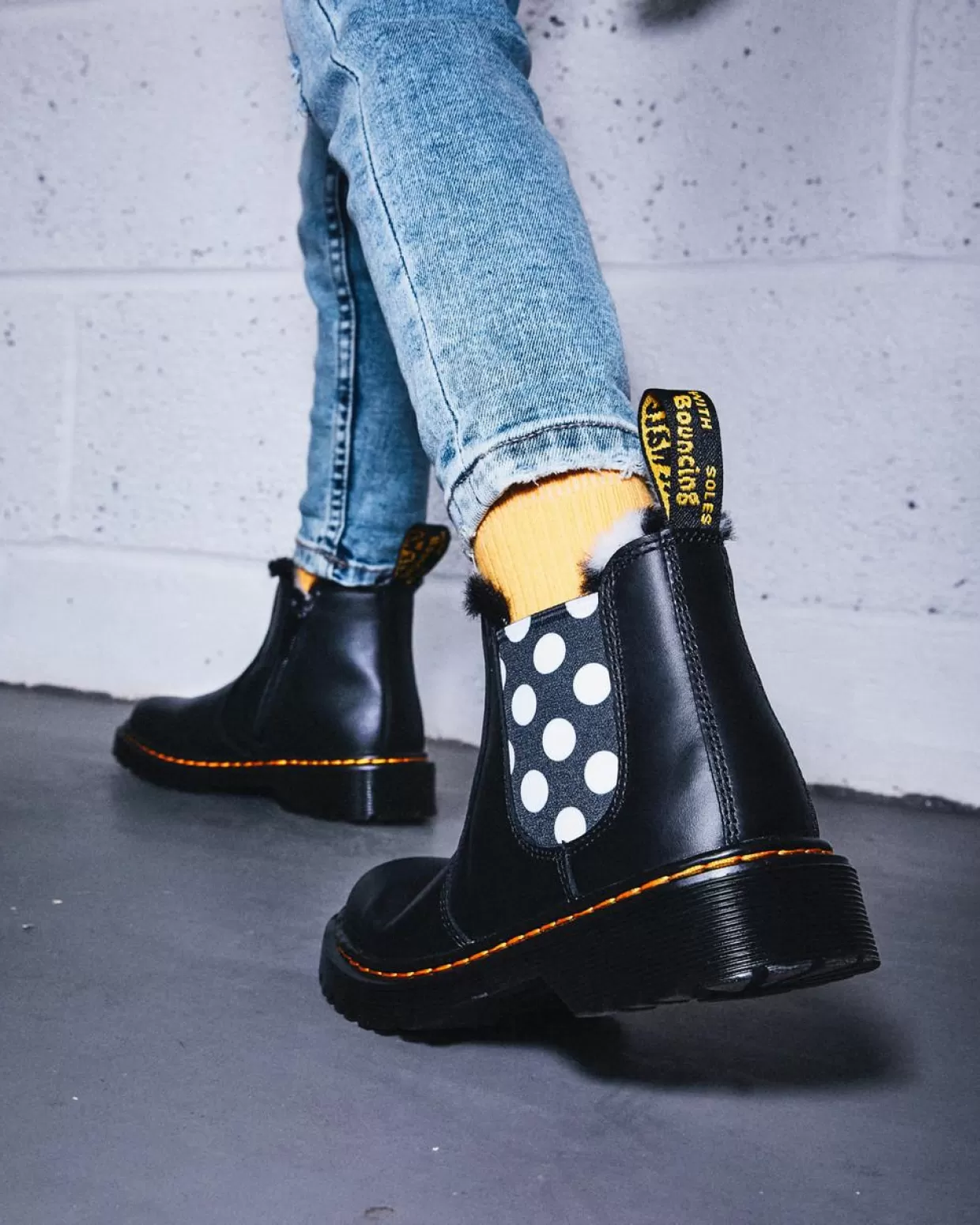 GIFTS Dr. Martens Stivaletti Chelsea 2976 Leonore per bambini con rivestimento in pelliccia