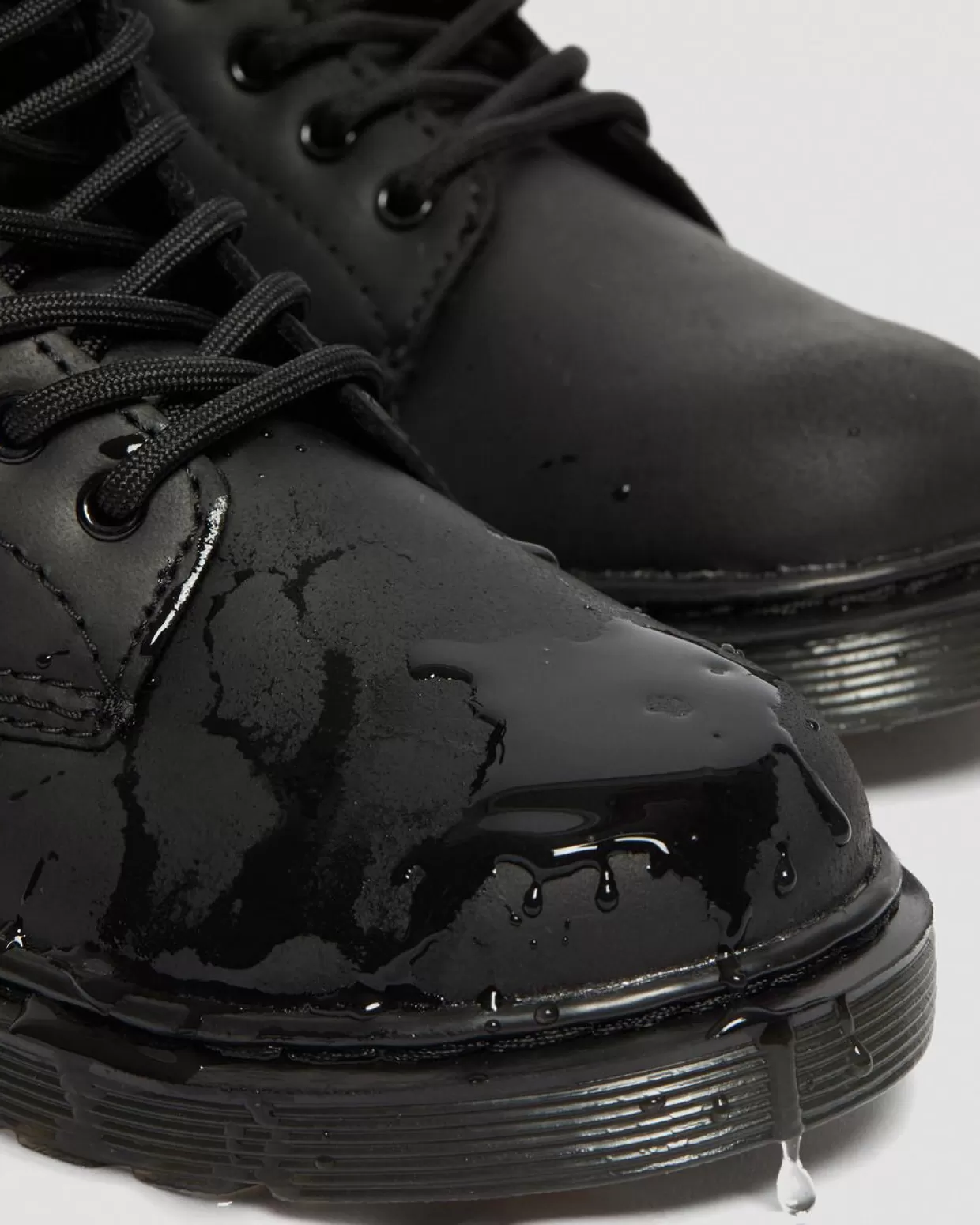 KIDS Dr. Martens Stivali di pelle per bambini con rivestimento di pelliccia sintetica 1460 Serena