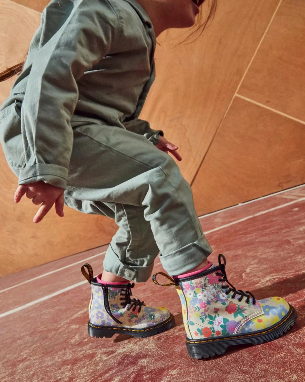 UNISEX Dr. Martens Stivali stringati primi passi 1460 Floral Mash Up in pelle Hydro